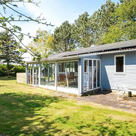 5 Person In Holiday home *